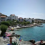 Laguna * Ražanj