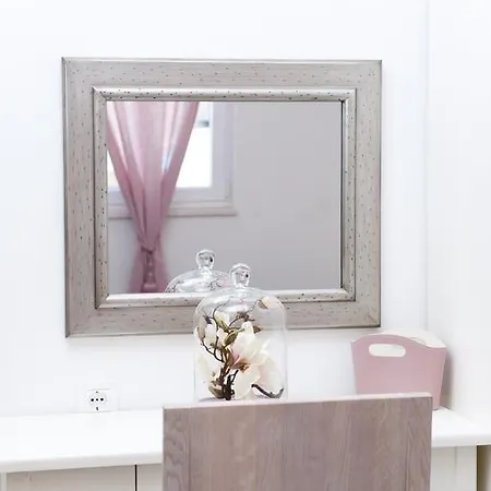 Apartment Laguna With Pool