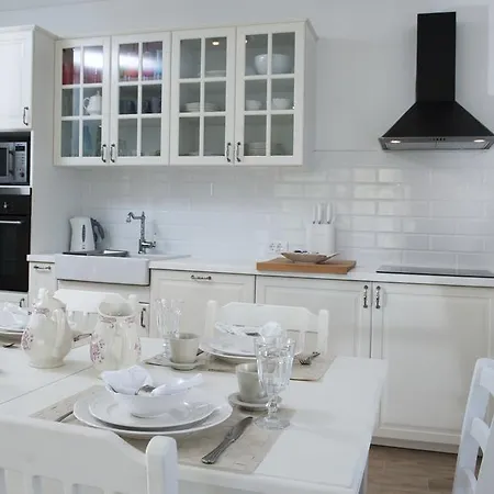 Laguna With Pool Apartment *