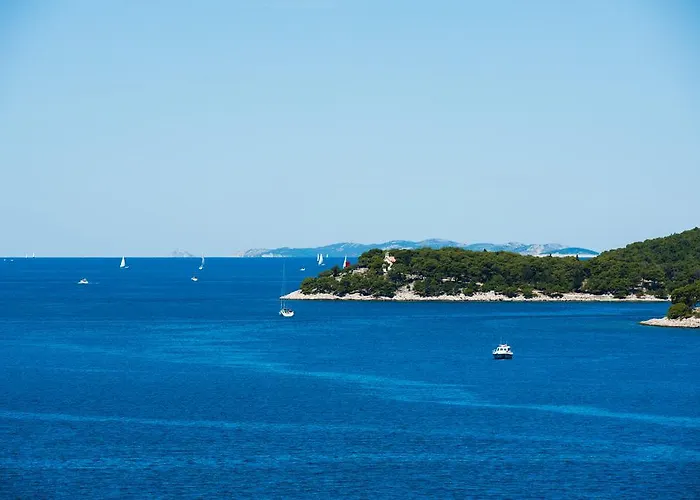 Laguna With Pool * Ražanj