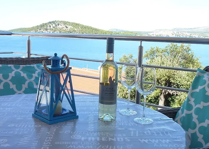 Laguna With Pool 아파트 *