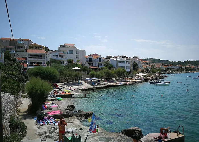 Laguna With Pool * Ražanj